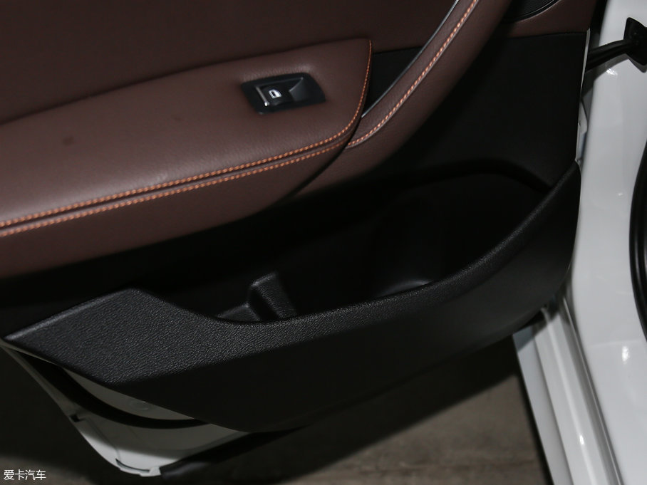 2017RX3Mڣ xDrive28i M\