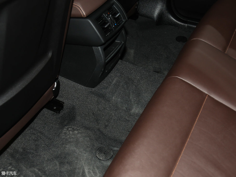 2017RX3Mڣ xDrive28i M\