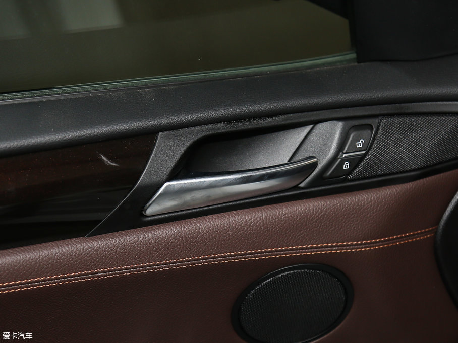 2017RX3Mڣ xDrive28i M\