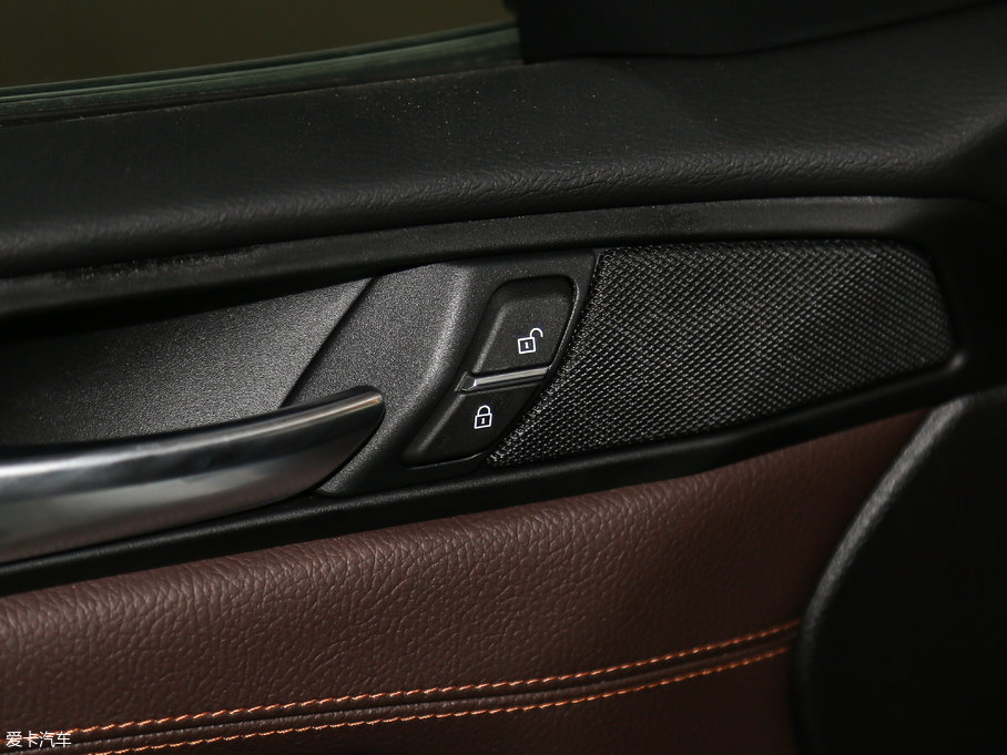 2017RX3Mڣ xDrive28i M\