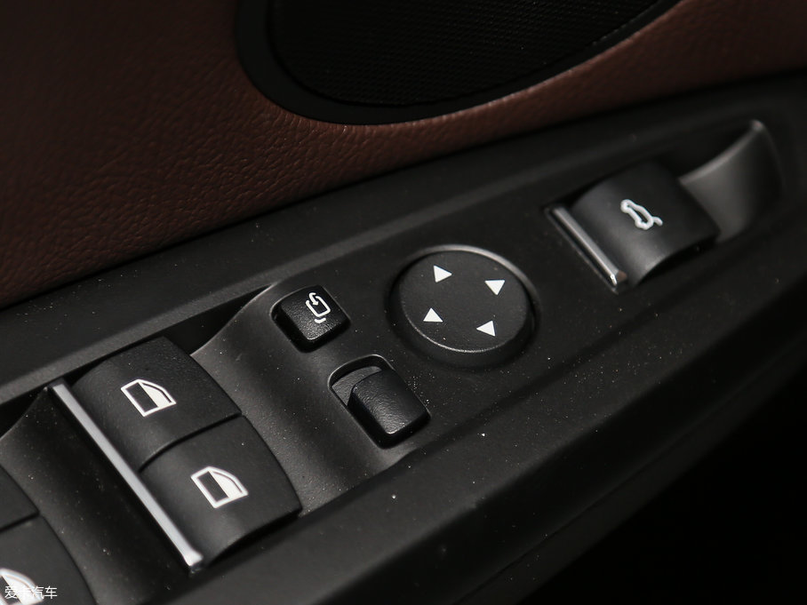 2017RX3Mڣ xDrive28i M\