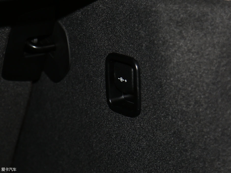 2017RX3Mڣ xDrive28i M\