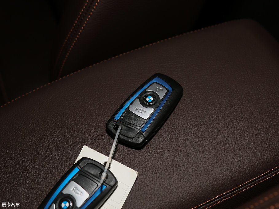 2017RX3Mڣ xDrive28i M\