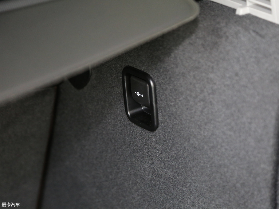 2017RX3Mڣ xDrive20i M\