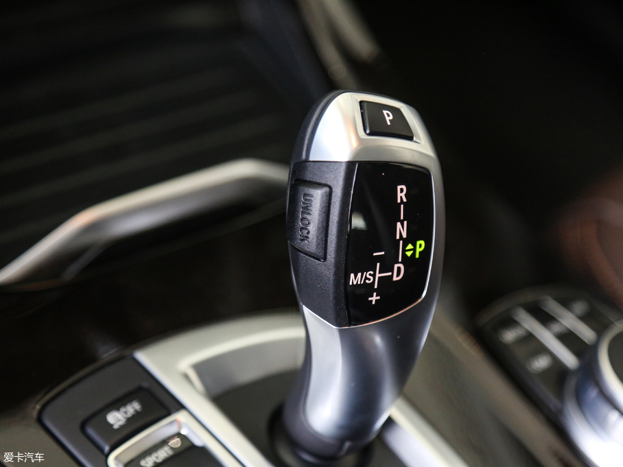 2017RX3Mڣ xDrive20i M\