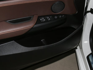 2017xDrive20i M\ ǰTg