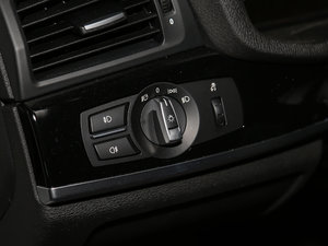 2017xDrive20i M\ п؅^