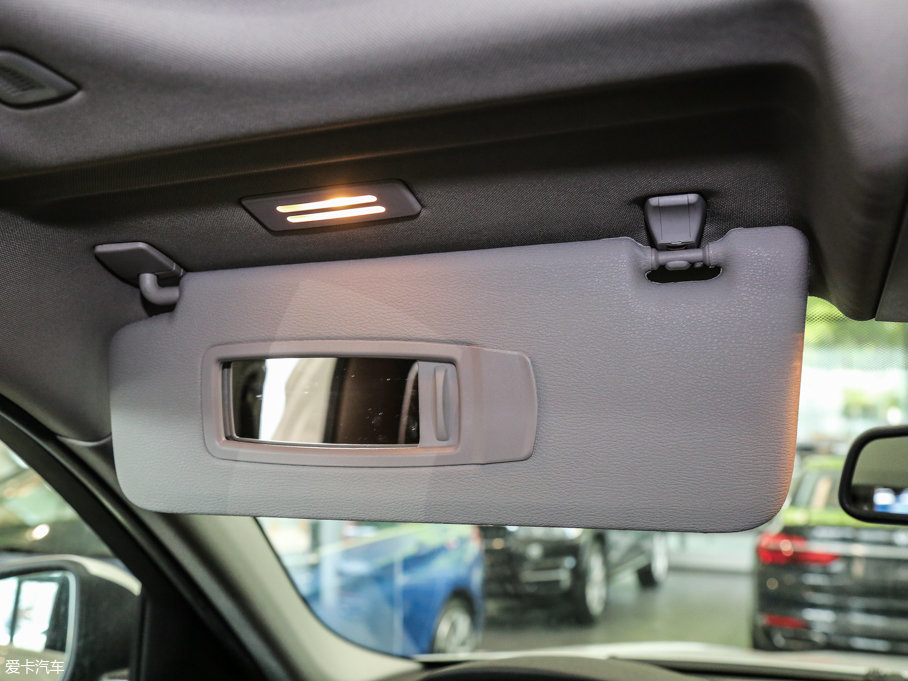 2017RX4 xDrive20i M\