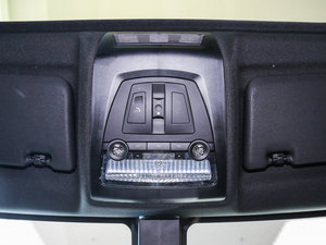 2017xDrive20i M\(yn)(dng) g