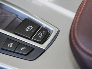 2017xDrive20i M\ п؅^