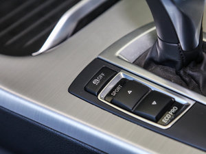 2017xDrive20i M\ п؅^