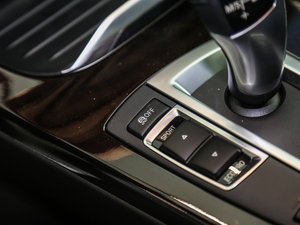 2017xDrive20i M\ п؅^