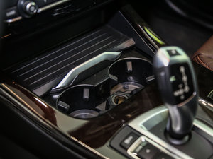 2017xDrive20i M\ п؅^