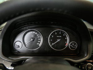 2017xDrive20i M\ п؅^