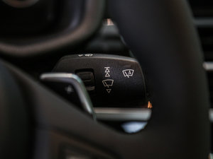 2017xDrive20i M\ п؅^