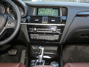 2017xDrive20i M\ п؅^