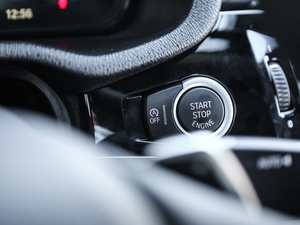 2017xDrive20i M\ п؅^