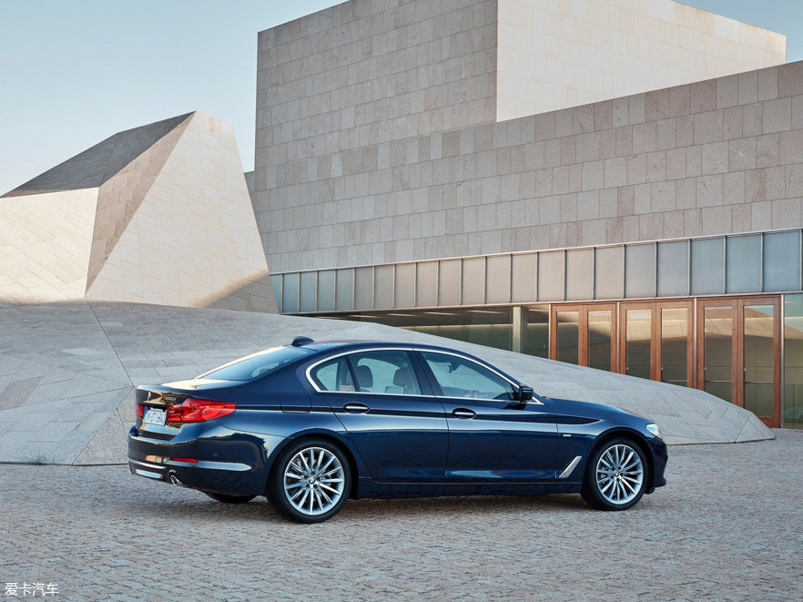 2017R5ϵ(M) 530d xDrive