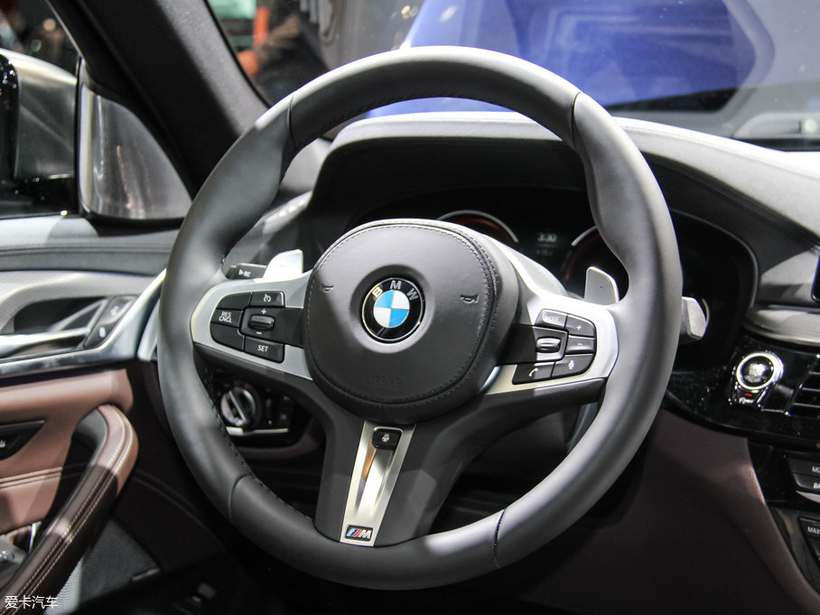 2017款宝马5系四门m550i xdrive