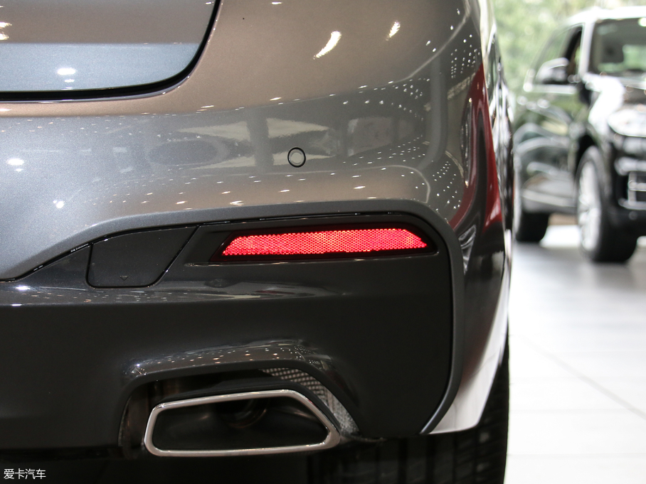 2017R5ϵ(M) 525i M\b