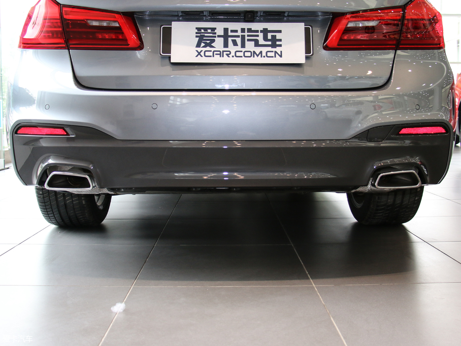 2017R5ϵ(M) 525i M\b