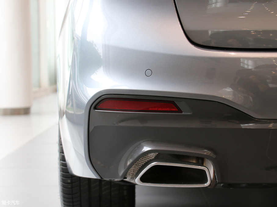 2017R5ϵ(M) 525i M\b