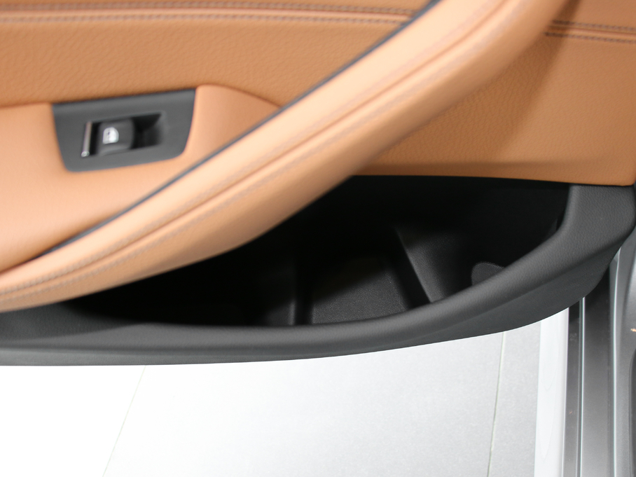 2017R5ϵ(M(jn)) 525i M\(yn)(dng)b