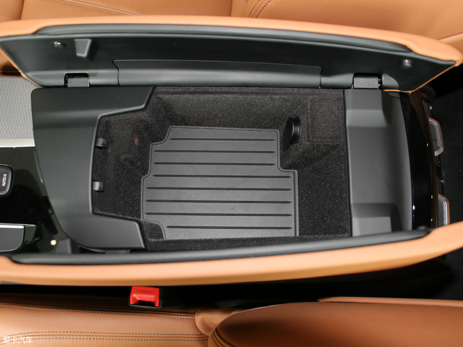 2017R5ϵ(M) 525i M\b