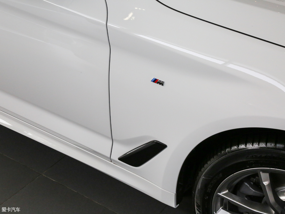 2017R5ϵ(M(jn)) 525i M\(yn)b