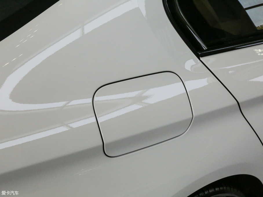 2017R5ϵ(M(jn)) 525i M\(yn)(dng)b