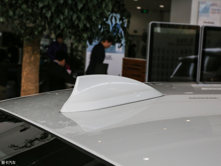 2017R5ϵ(M) 525i M\b