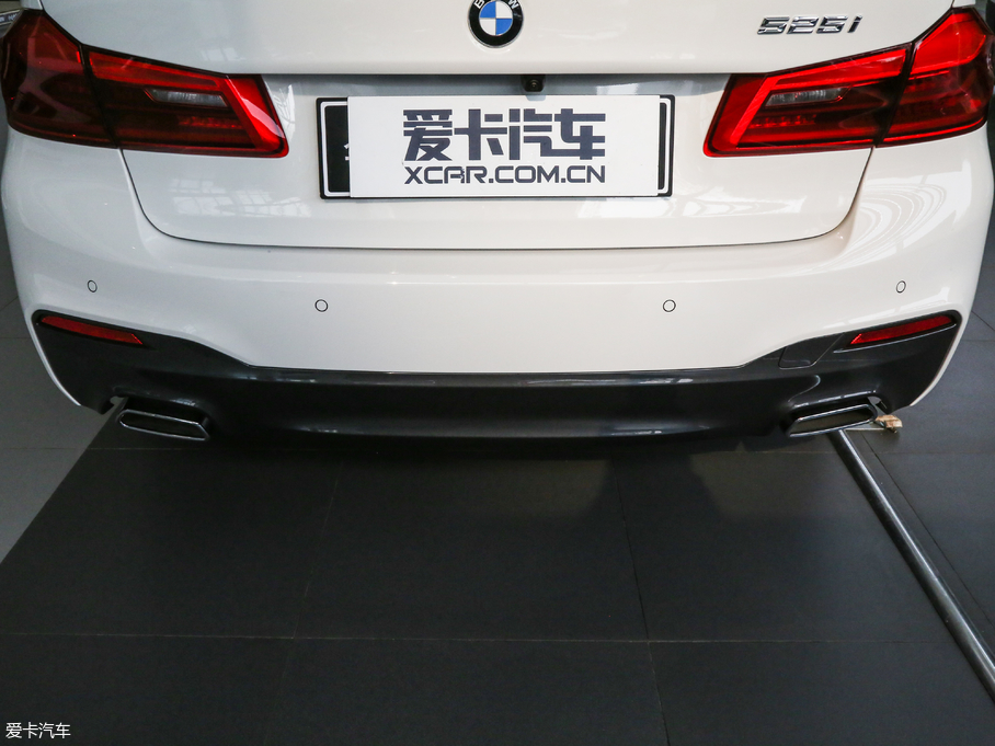 2017R5ϵ(M) 525i M\b