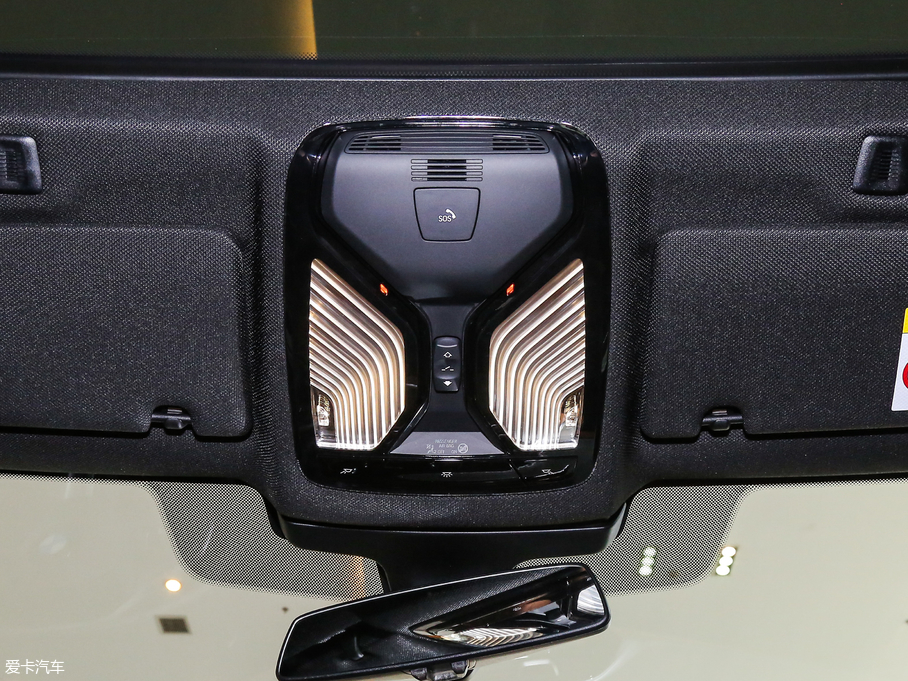 2017R5ϵ(M) 525i M\b