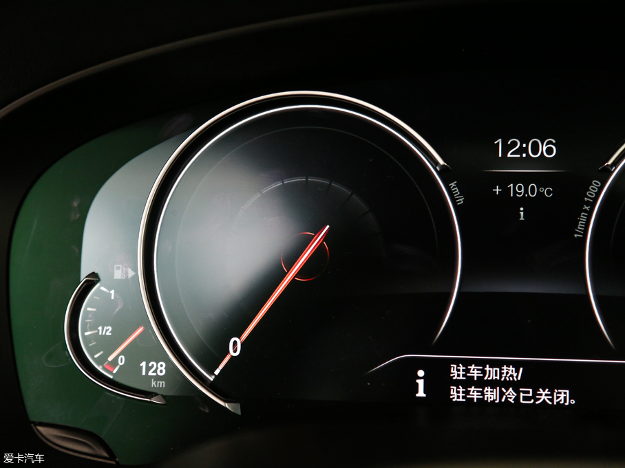 2017R5ϵ(M) 525i M\b