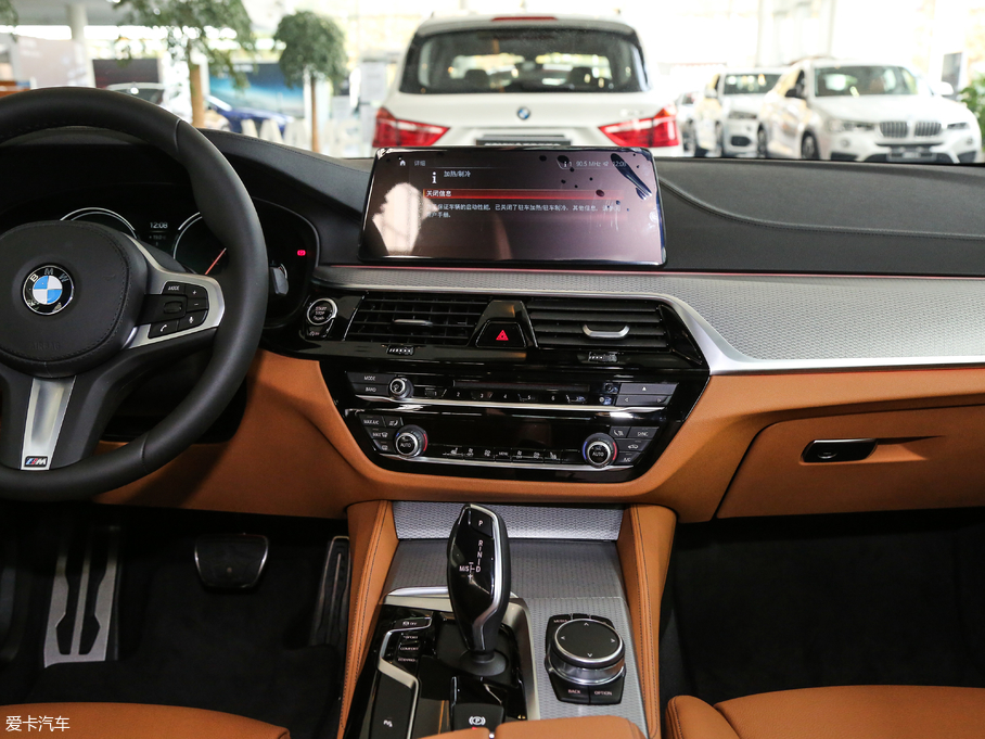 2017R5ϵ(M) 525i M\b