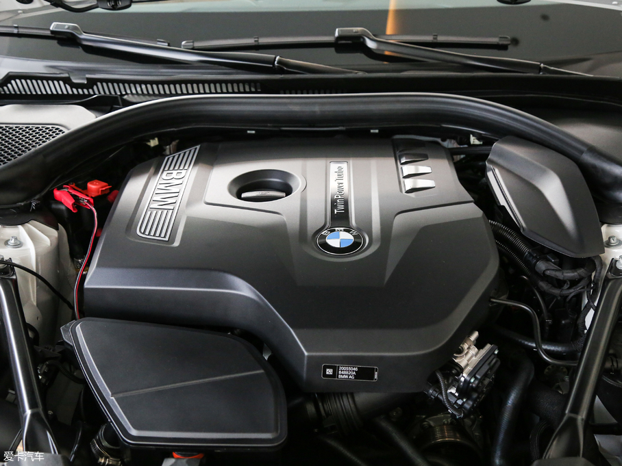 2017R5ϵ(M) 525i M\b