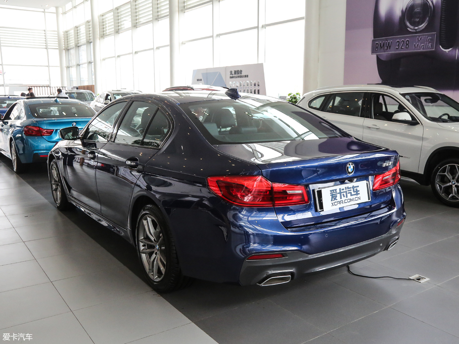 2017R5ϵ(M) 525i M\b