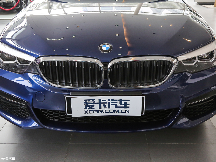 2017R5ϵ(M) 525i M\b