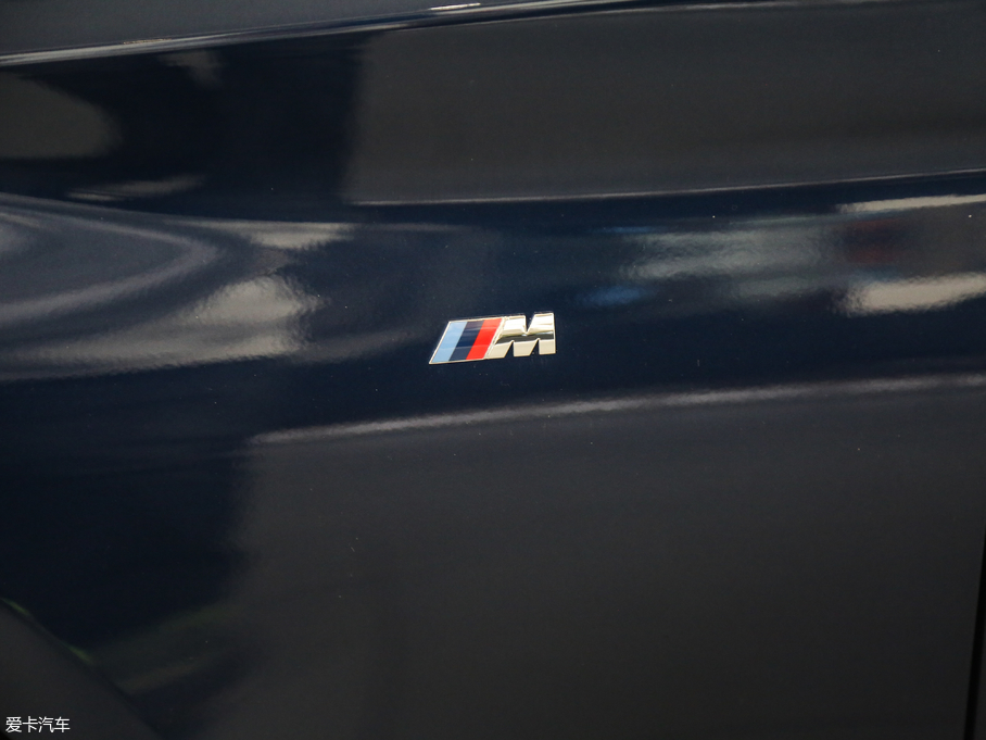 2017R5ϵ(M) 525i M\b