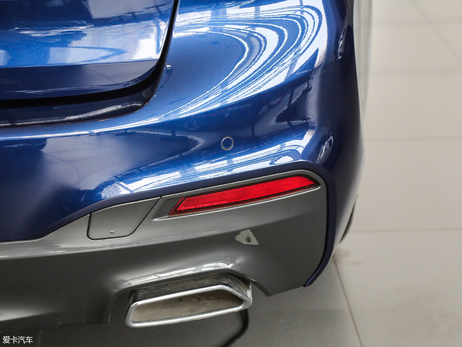 2017R5ϵ(M) 525i M\b