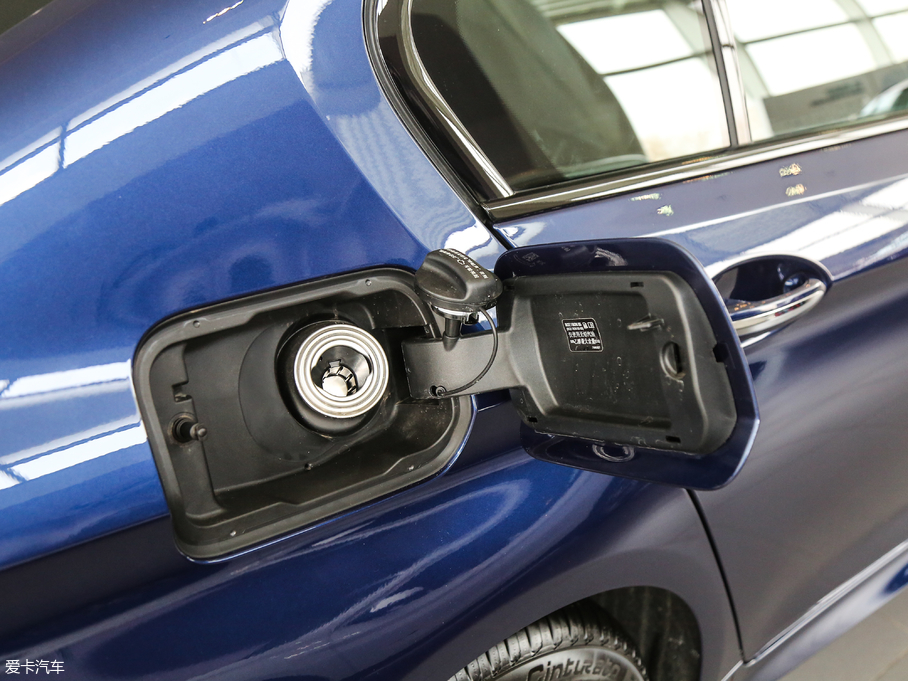 2017R5ϵ(M) 525i M\b