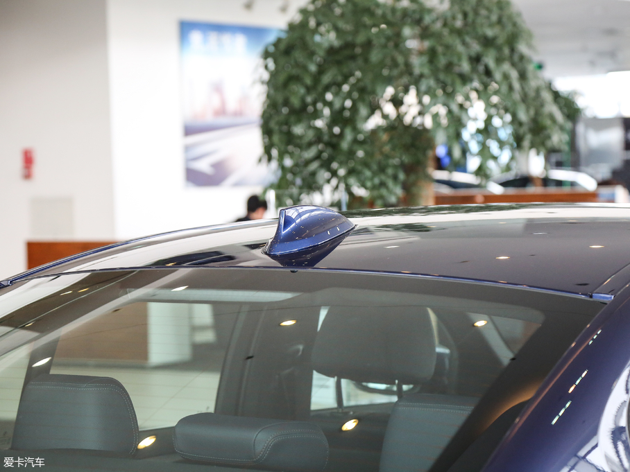 2017R5ϵ(M) 525i M\b