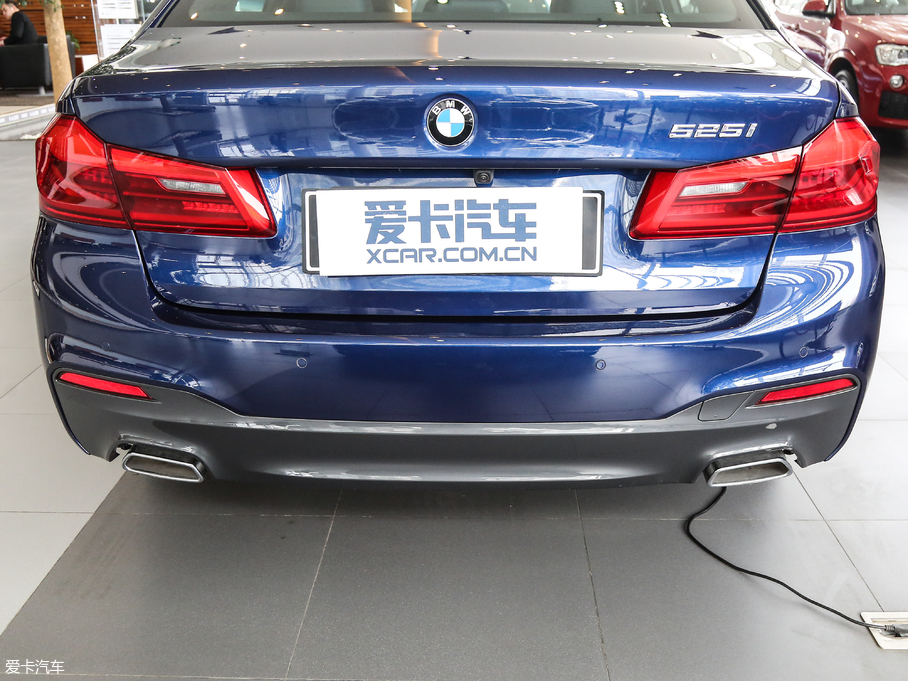 2017R5ϵ(M) 525i M\b