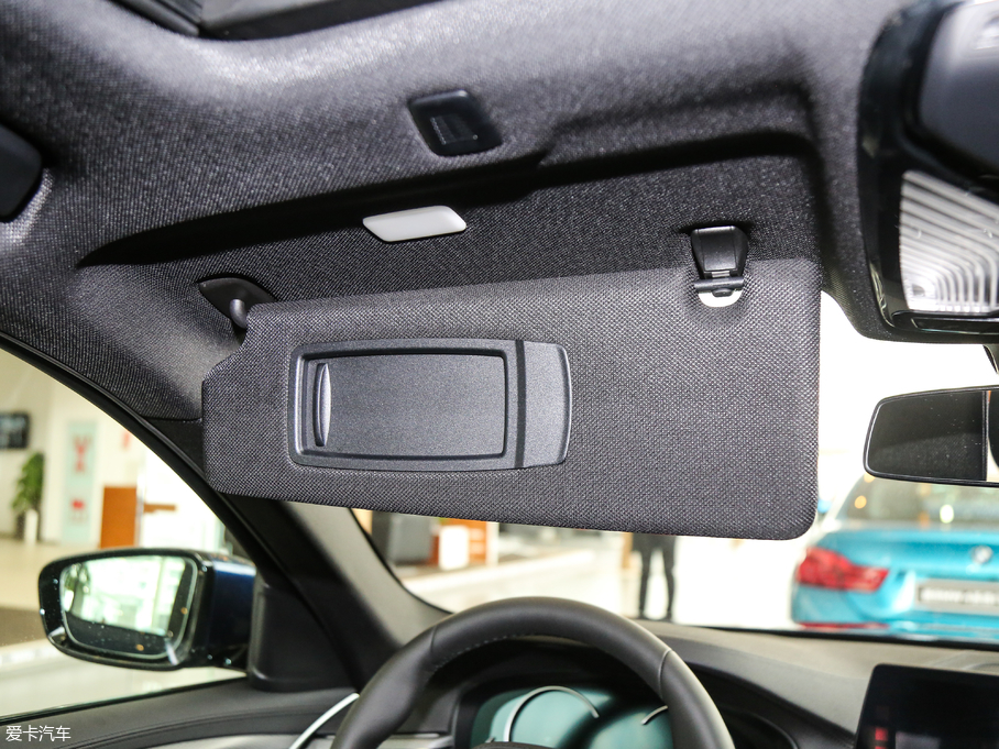 2017R5ϵ(M) 525i M\b