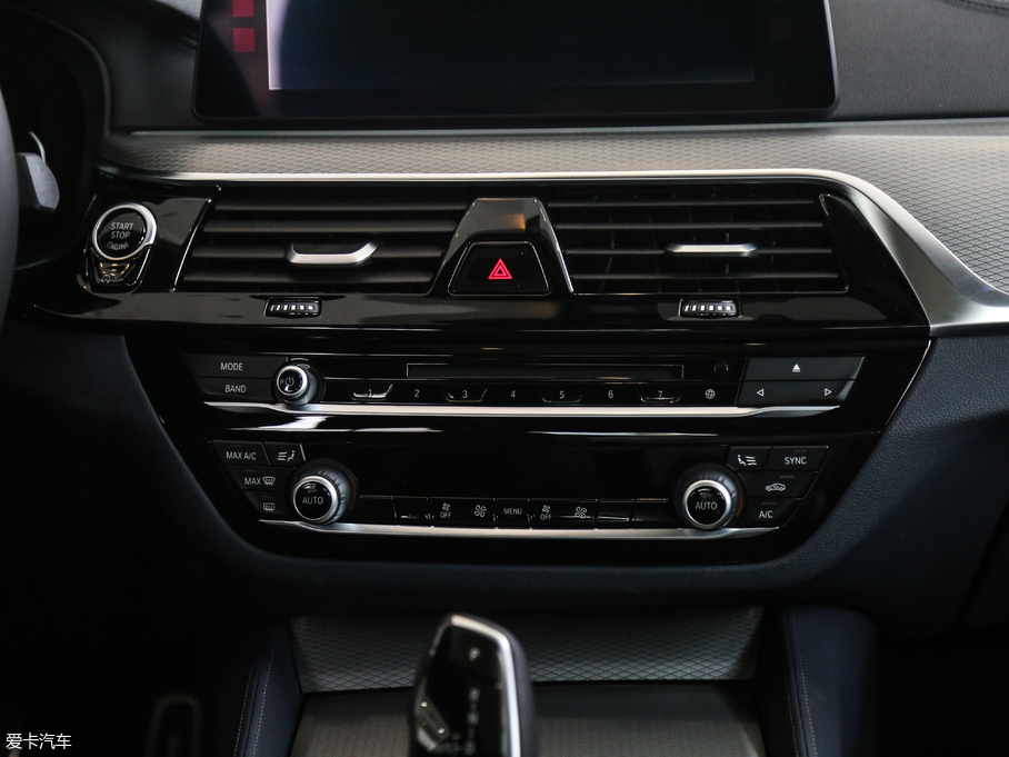 2017R5ϵ(M(jn)) 525i M\b