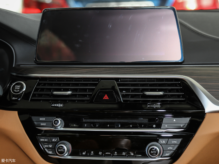 2017R5ϵ(M) 530i M\b