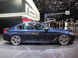 2017款M550i xDrive 整体外观