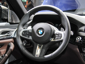 2017M550i xDrive п؅^