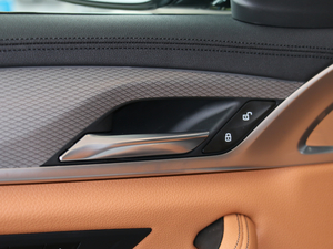 2017525i M\(yn)(dng)b g