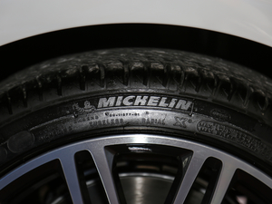 2017530i M\(yn)(dng)b ݆̥Ʒ